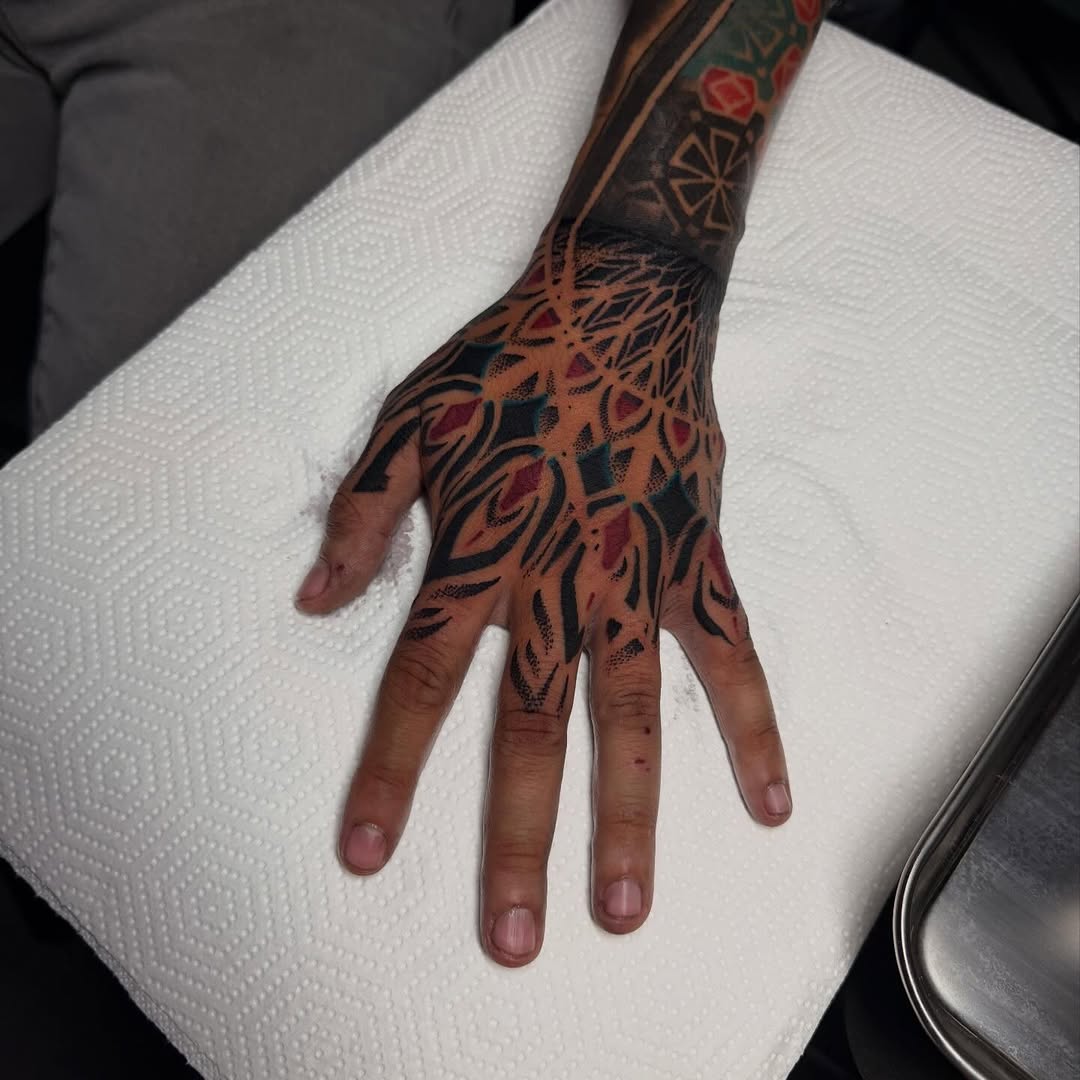 Tatuaje Alien Inkspiral